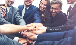 Увеличиваем штат сотрудников - Коттеджный поселок